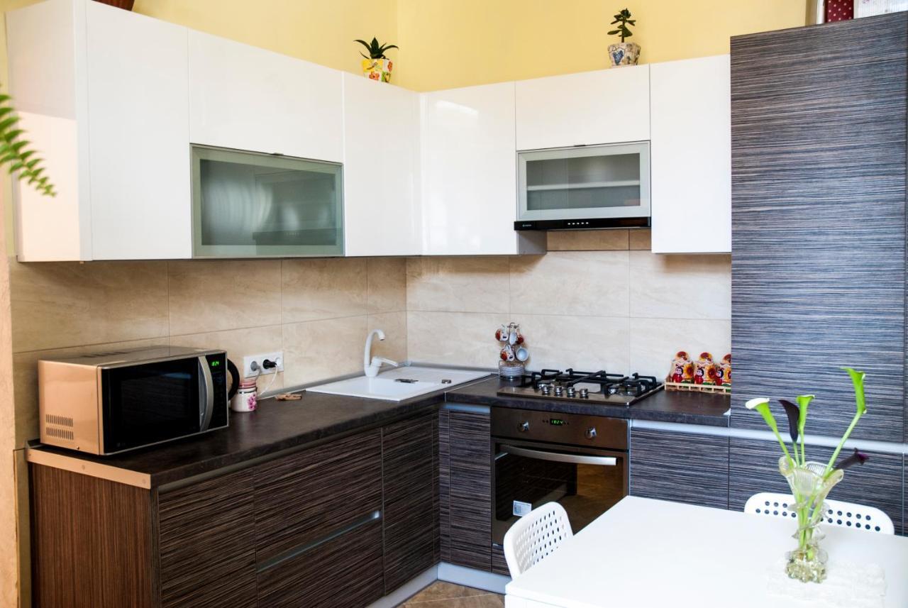 Soborna Comfort Place Apartment ลวีฟ ภายนอก รูปภาพ